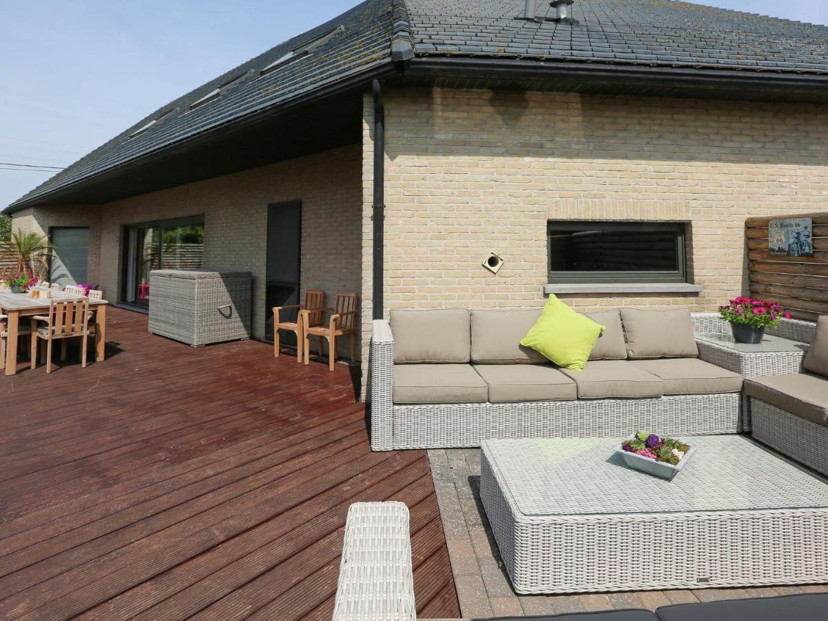 Splendid Villa In Middelkerke With Sauna Bubble Bath 객실 사진